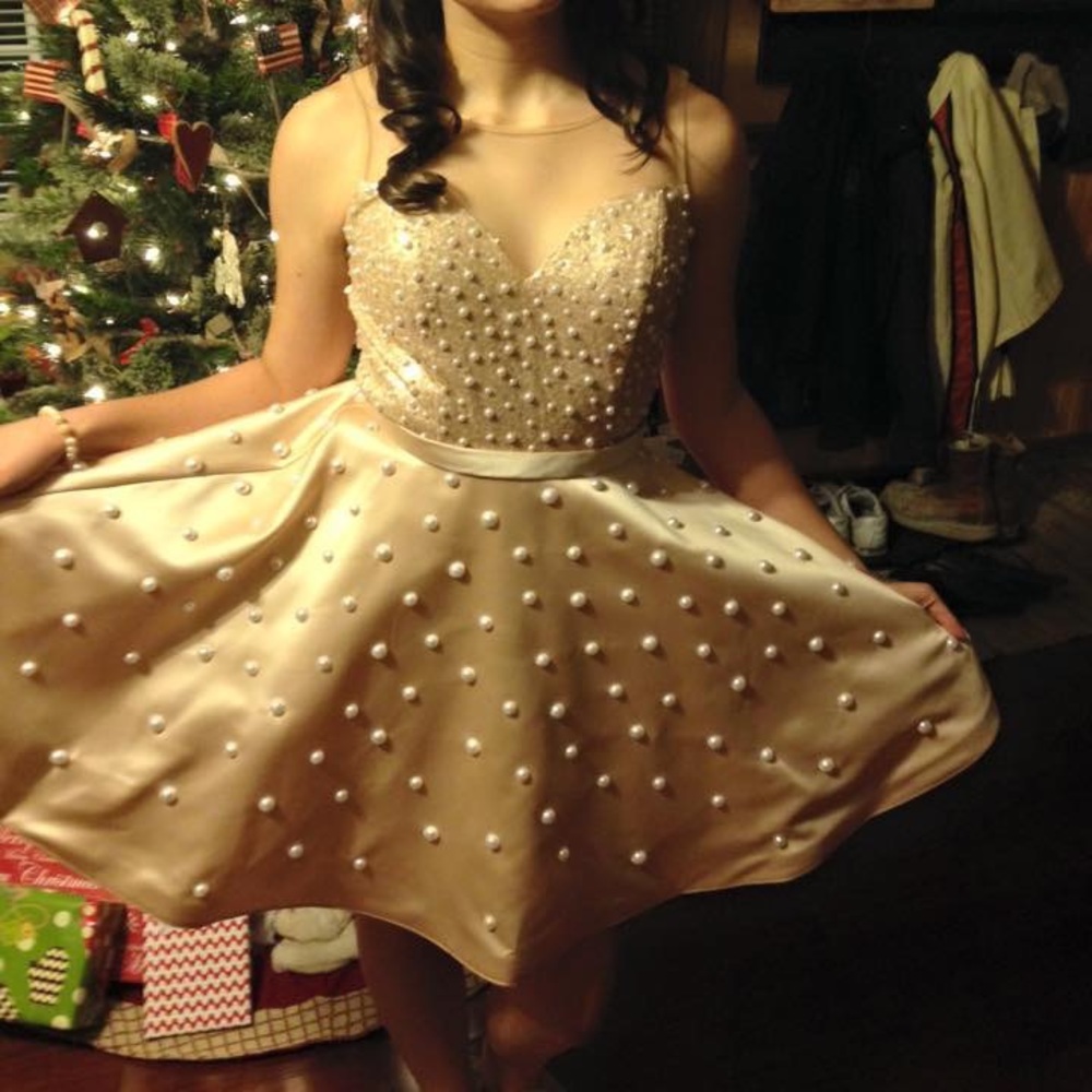 Nude formal dress! 💕